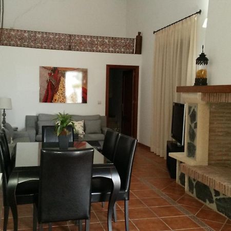 Country House Cortijo De La Fuente La Bobadilla Ngoại thất bức ảnh